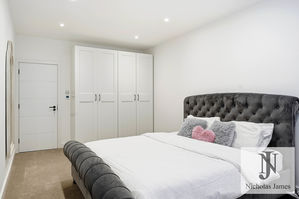 Photo 25- click for photo gallery